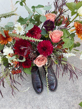 Load image into Gallery viewer, Memento Arrangement