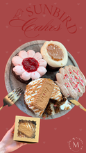 Load image into Gallery viewer, Sunbird Cakes - V Day Mini Cakes