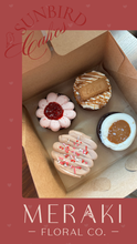 Load image into Gallery viewer, Sunbird Cakes - V Day Mini Cakes