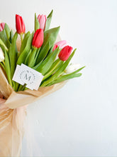 Load image into Gallery viewer, Local Tulip Wrap