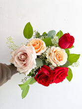 Load image into Gallery viewer, Assorted Roses in a Vase