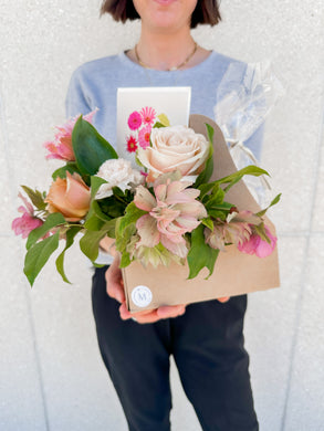 Mothers Day Pack! Flowers | Caramel Apple | Card