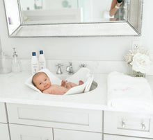 Load image into Gallery viewer, Noodle &amp; Boo - Newborn Gift Set