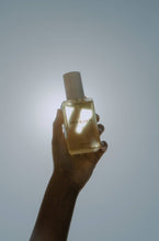 Load image into Gallery viewer, Poolboy Body Glow Oil