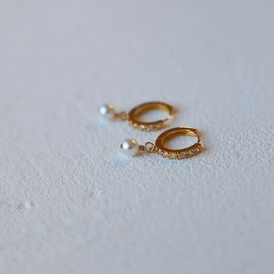 Katie Waltman Jewelry - Isla Pearl Huggies Earrings