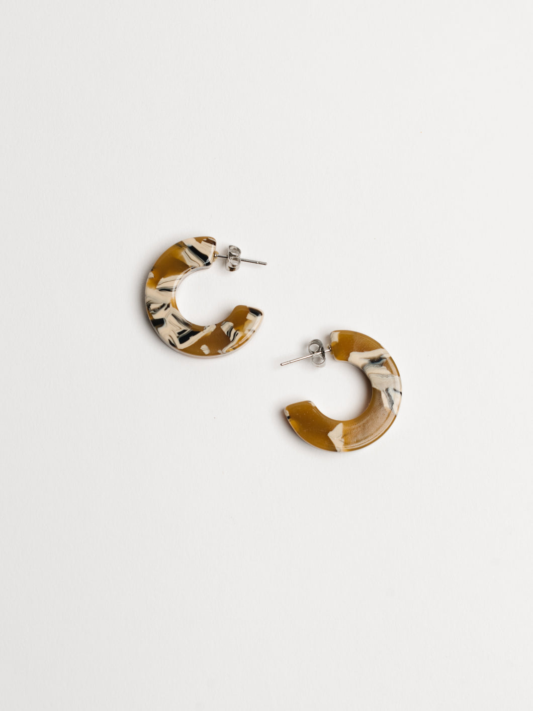NAT + NOOR - Ray Hoops in Daisy